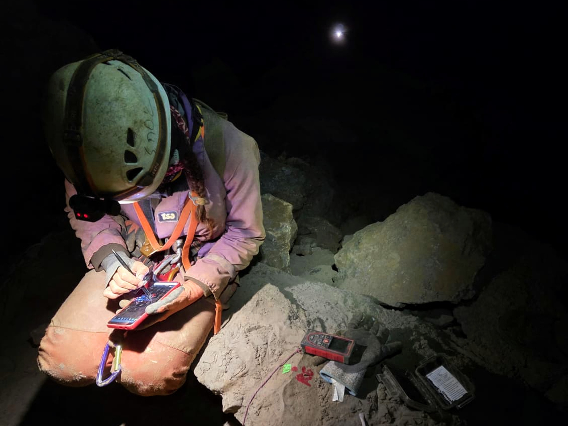 The White Mountains Keep Surprising Us: A 700-Metre Underground Tour Awaits!