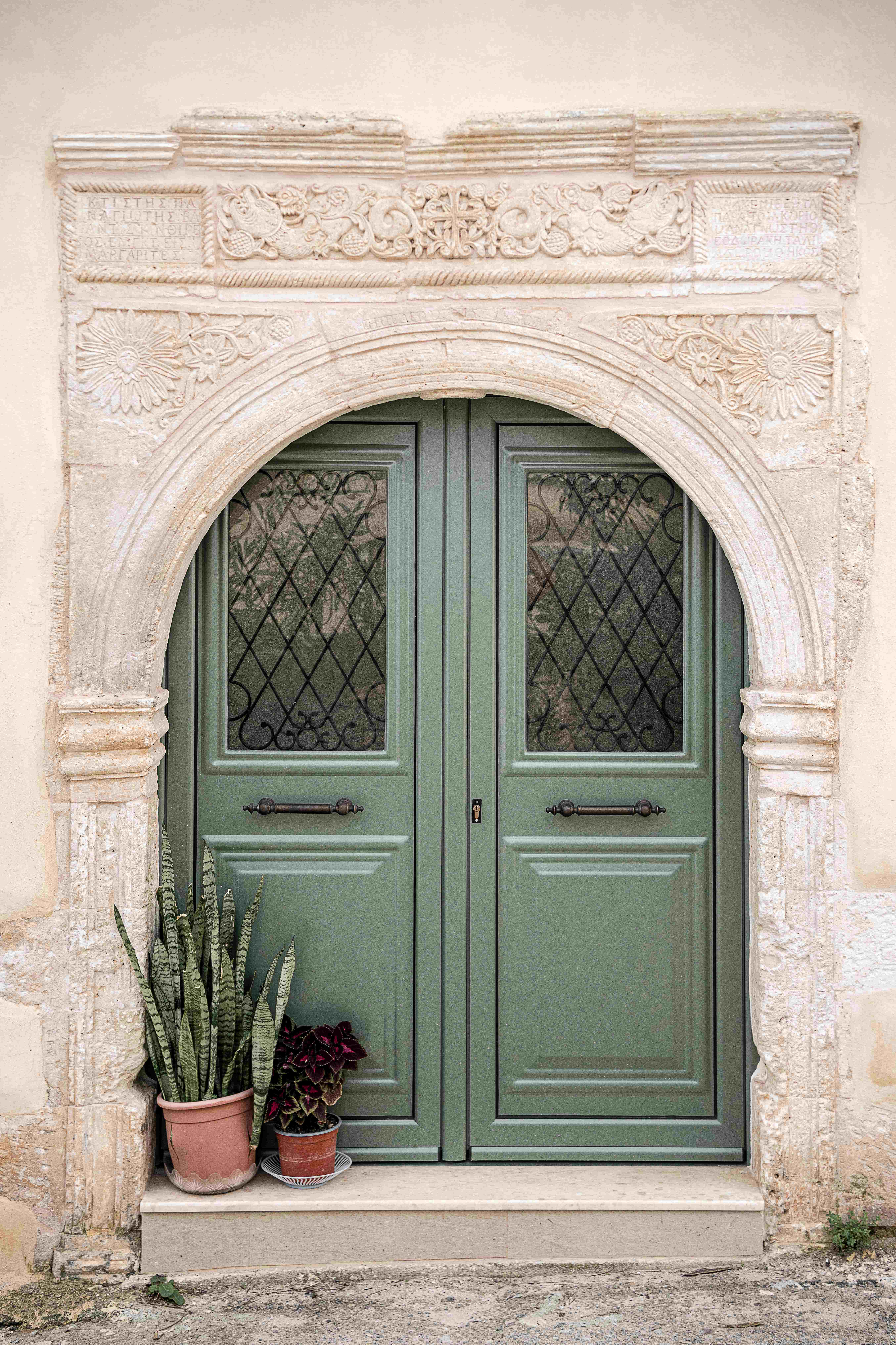 discover crete