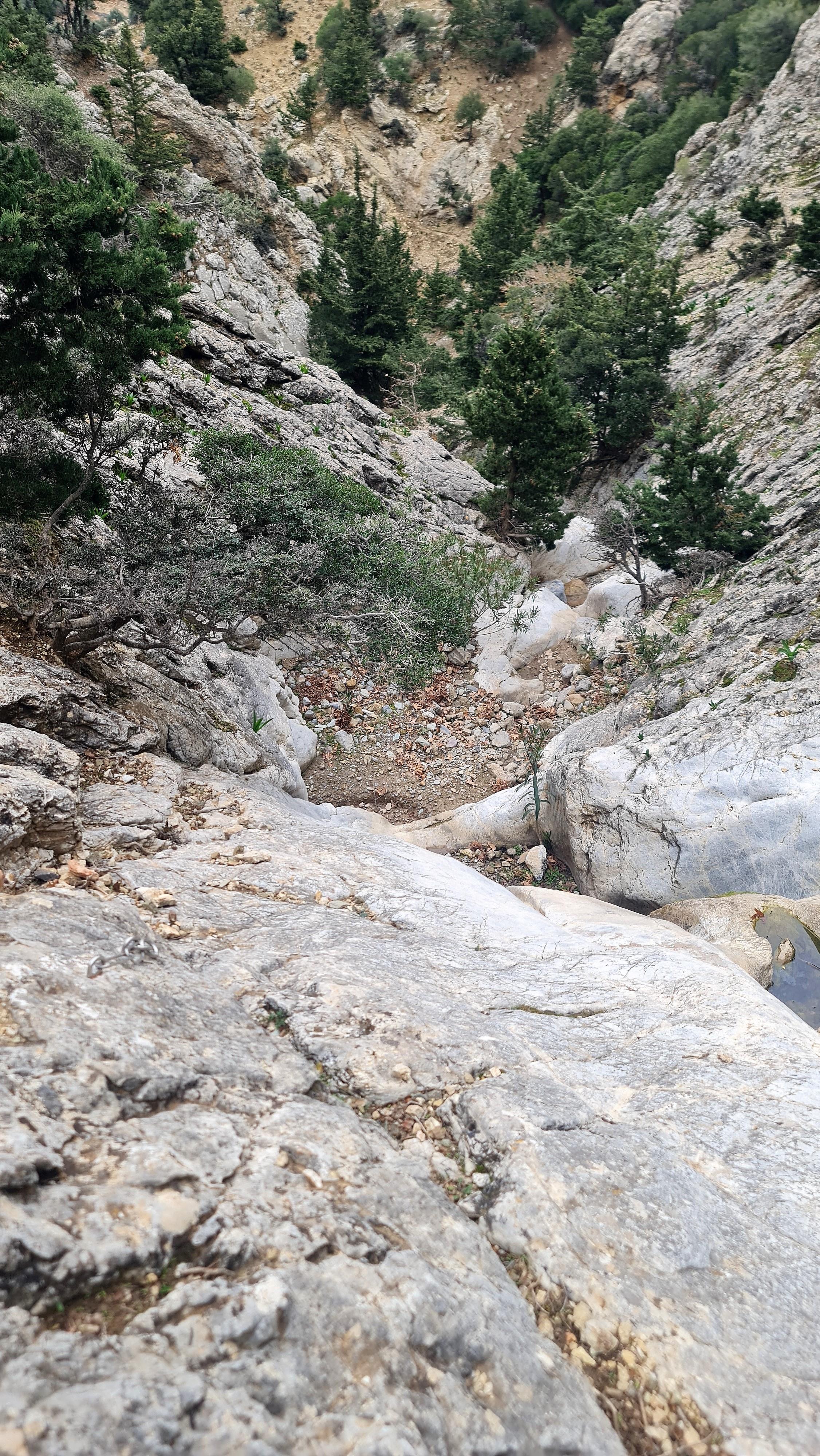 Canyoning στο φαράγγι Ψαρό Νερό