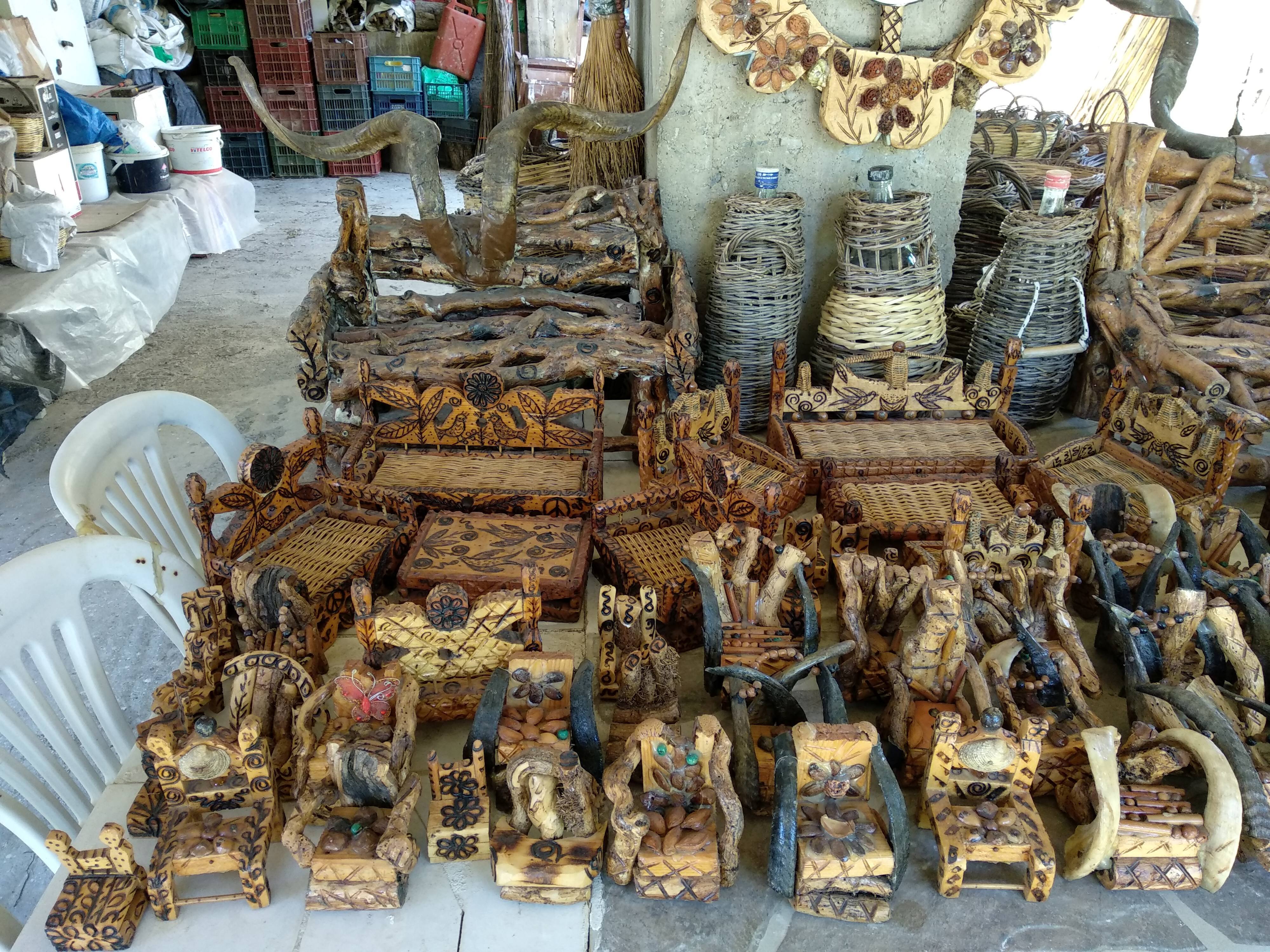 Baskets and Wicker Trays – Their Bond with Crete