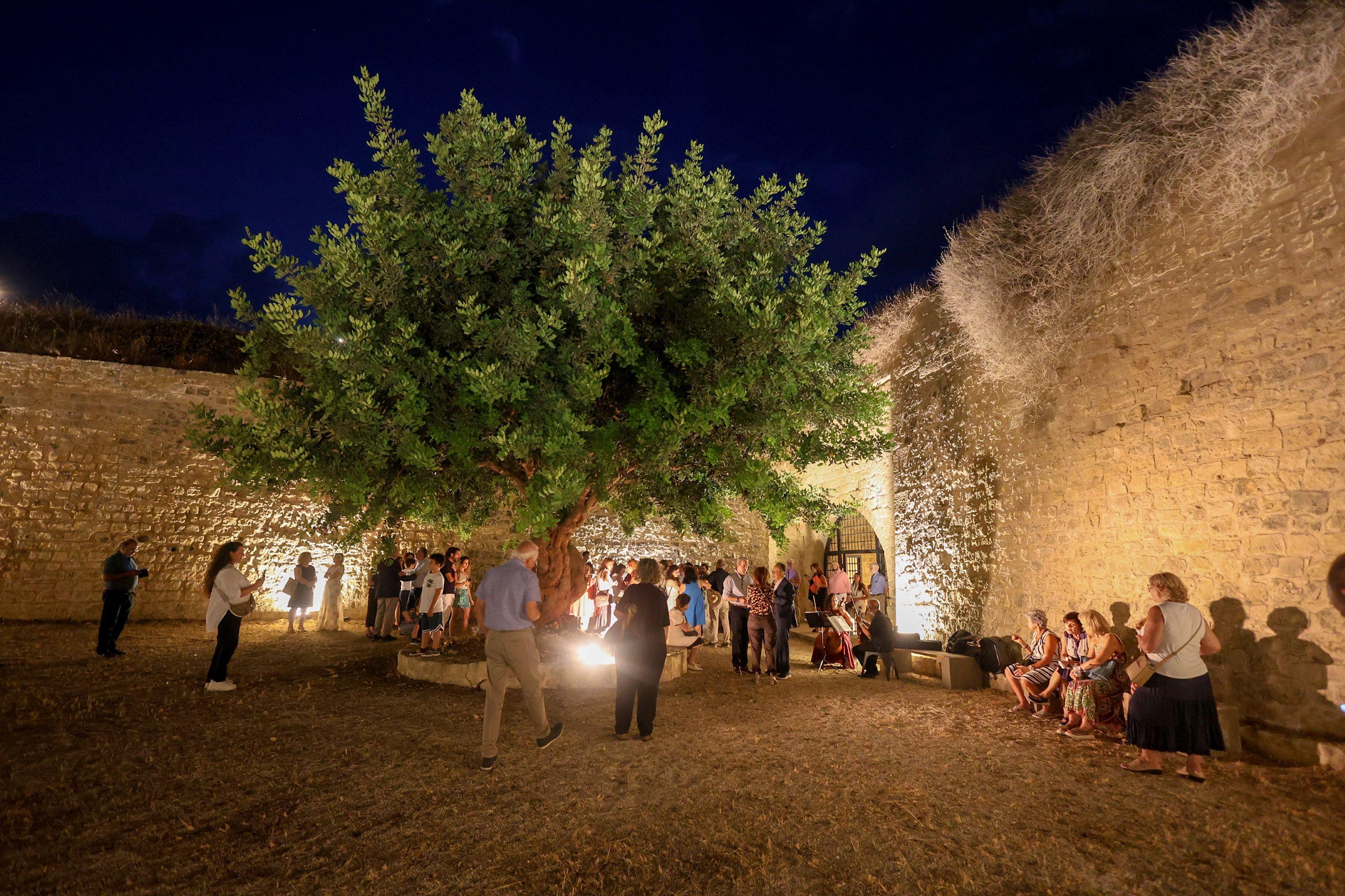 discover crete
